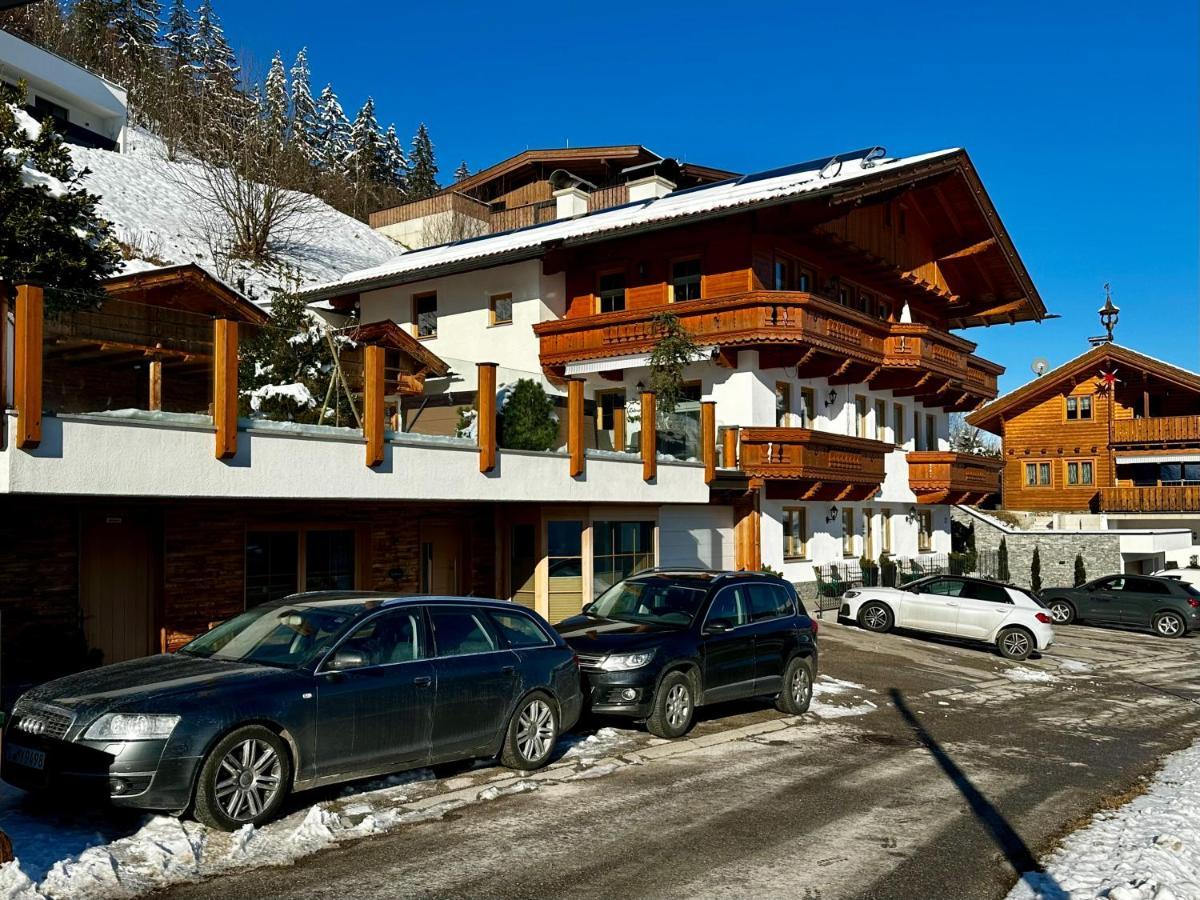 Landhaus Rieder Im Zillertal Apartment Aschau Im Zillertal Bagian luar foto