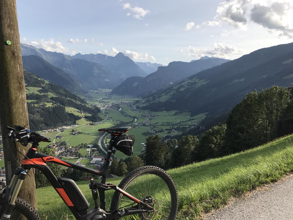 Landhaus Rieder Im Zillertal Apartment Aschau Im Zillertal Bagian luar foto