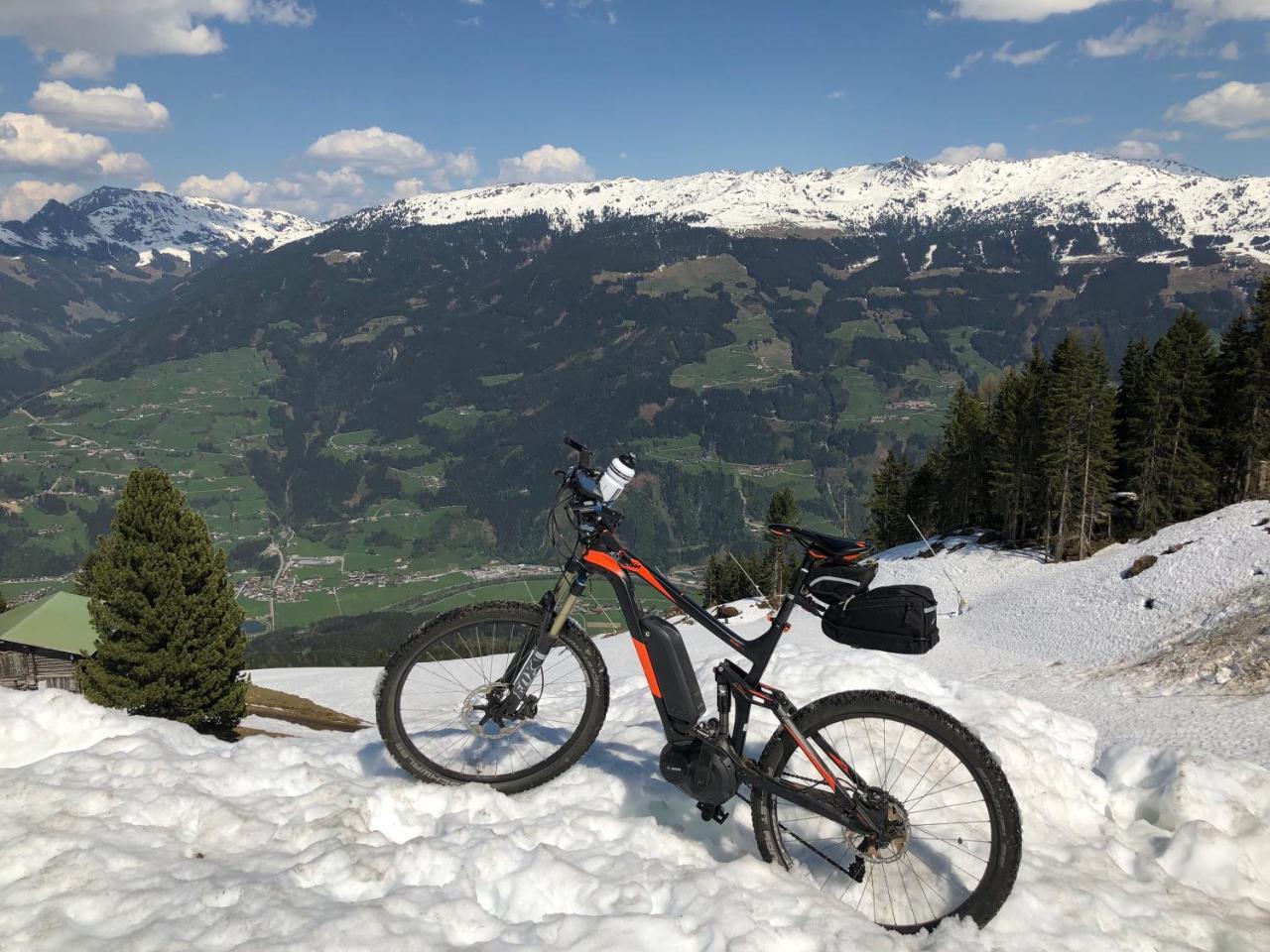 Landhaus Rieder Im Zillertal Apartment Aschau Im Zillertal Bagian luar foto